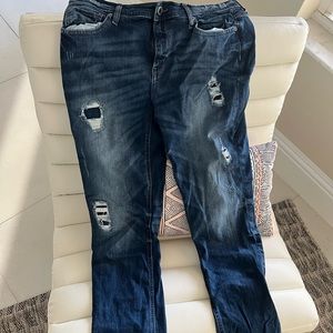 Women’s DKNY Dark Wash Frayed Straight Leg Boyfriend Jeans, size 8